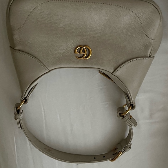 Gucci Aphrodite Leather Shoulder Bag - Picture 3 of 3
